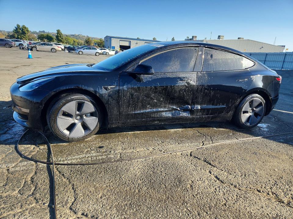 TESLA MODEL 3 2021 с VIN 5YJ3E1EAXMF929478 - Снимка от търг
