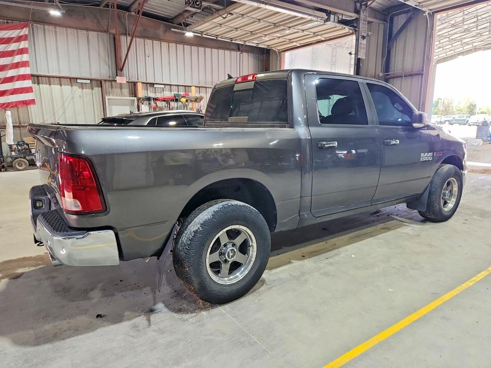 Снимка 3 от търг – 2015 RAM 1500 с VIN 1C6RR7LM9FS525311