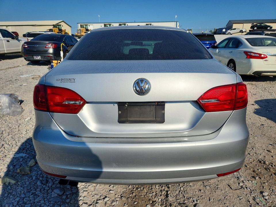 Photo 6 from auction – 2012 VOLKSWAGEN JETTA with VIN 3VWDP7AJ3CM128857