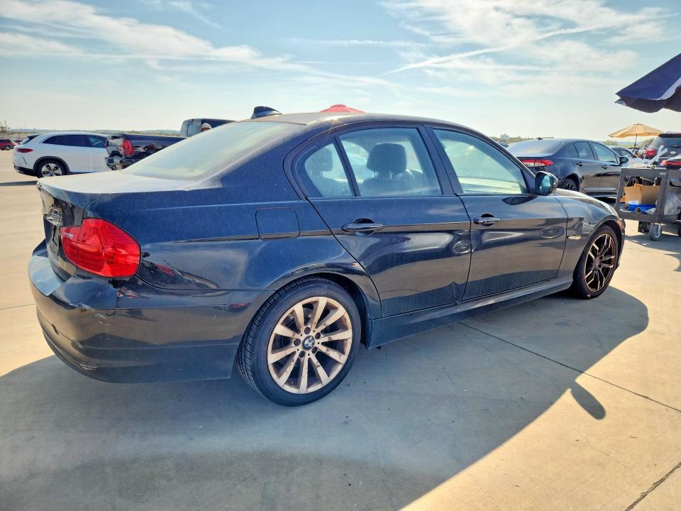 Снимка 3 от търг – 2009 BMW 328 с VIN WBAPH73569E125539