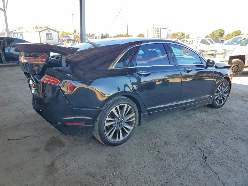 Снимка 3 от търг – 2017 LINCOLN MKZ с VIN 3LN6L5E90HR619842
