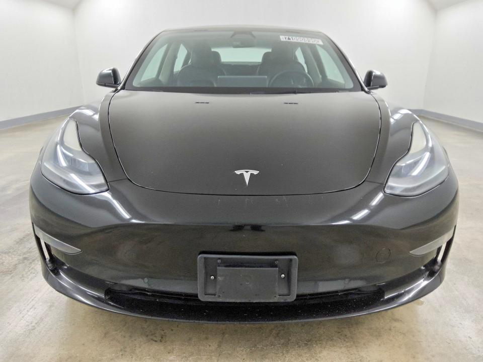 Снимка 5 от търг – 2022 TESLA MODEL 3 с VIN 5YJ3E1EA0NF186265