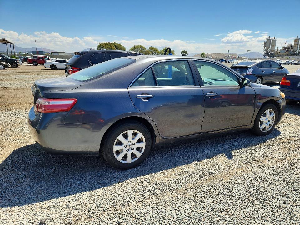 Photo 3 from auction – 2007 TOYOTA CAMRY with VIN 4T1BE46K47U673690