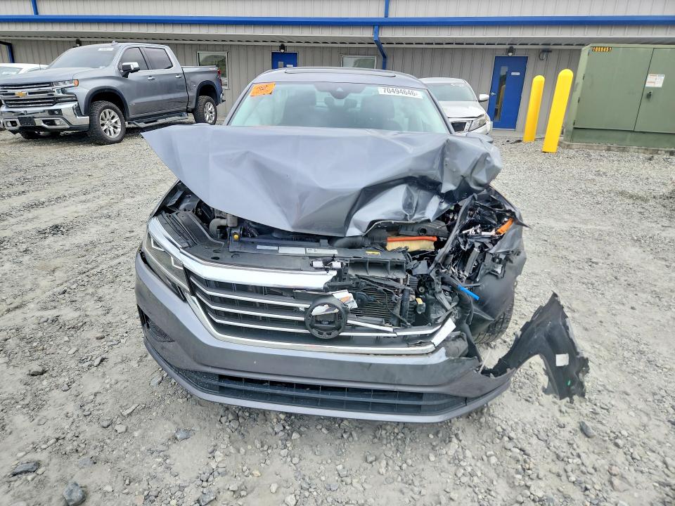 Снимка 5 от търг – 2020 VOLKSWAGEN PASSAT с VIN 1VWWA7A34LC010152