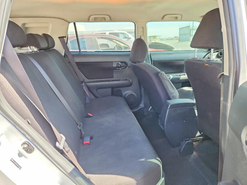 Foto 10 de la subasta – 2010 SCION XB con VIN JTLZE4FEXA1115403