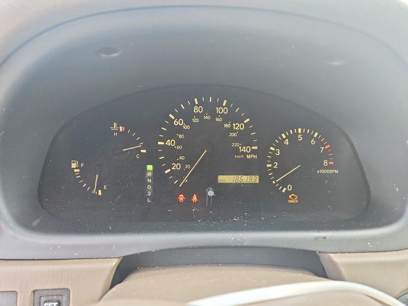 Photo 9 from auction – 2000 LEXUS RX with VIN JT6HF10U3Y0120114