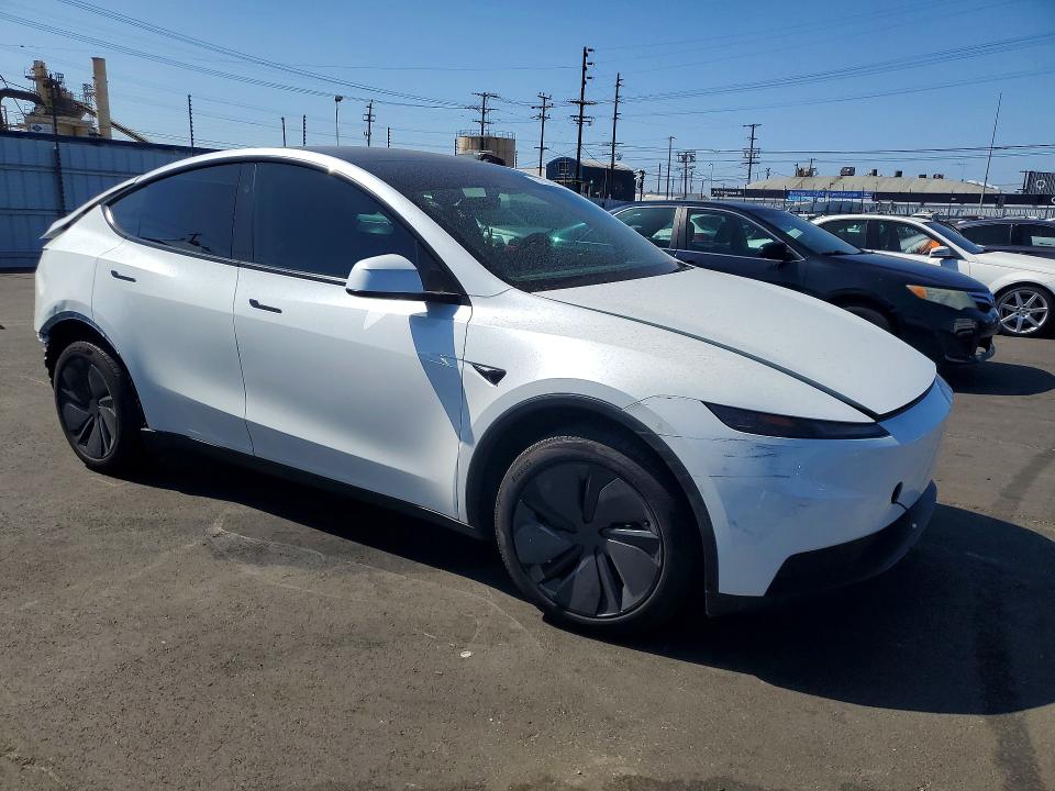 Photo 4 from auction – 2026 TESLA MODEL Y with VIN 7SAYGDEE8TA663347