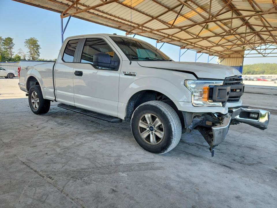 Снимка 4 от търг – 2018 FORD F150 с VIN 1FTFX1E54JFA98349