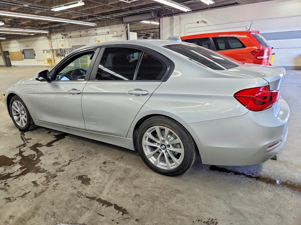 Снимка 2 от търг – 2017 BMW 320 с VIN WBA8E1G53HNU13943