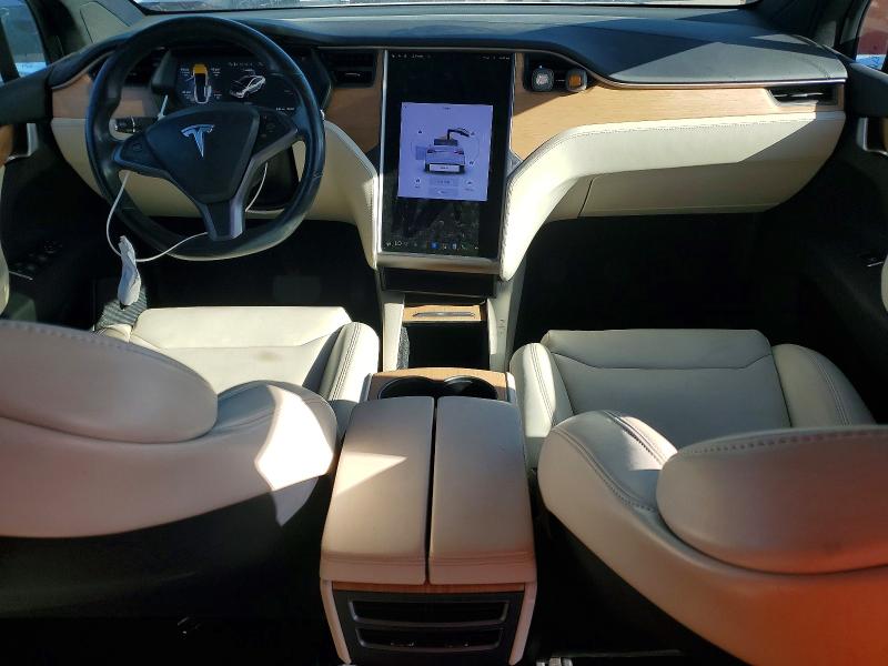 Фото 8 с аукциона – 2019 TESLA MODEL X с VIN 5YJXCBE24KF193172
