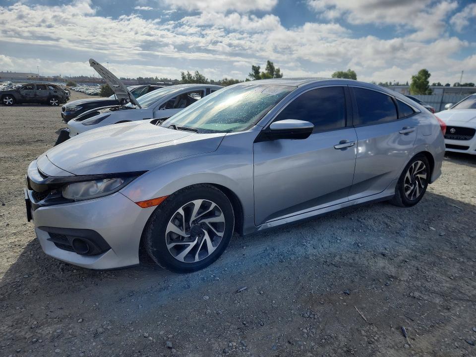 HONDA CIVIC 2017 with VIN 2HGFC2F73HH545443 - Photo from auction