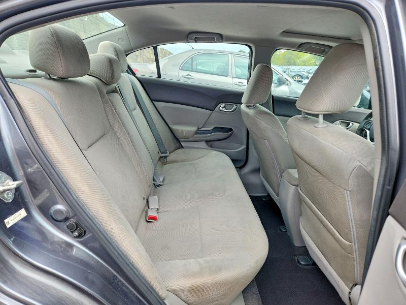 Photo 10 from auction – 2012 HONDA CIVIC with VIN 19XFB2F80CE102536