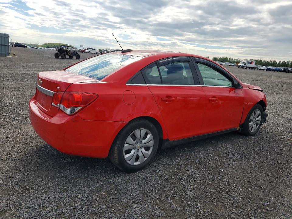 Photo 3 from auction – 2015 CHEVROLET CRUZE with VIN 1G1PC5SB9F7105209
