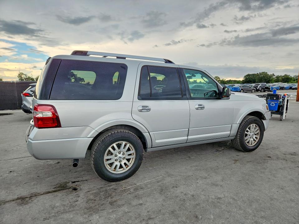 Photo 3 from auction – 2014 FORD EXPEDITION with VIN 1FMJU1K5XEEF37360