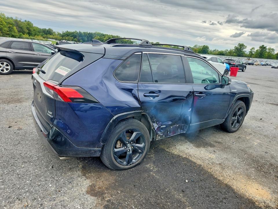 Photo 3 from auction – 2020 TOYOTA RAV4 with VIN 4T3EWRFV4LU005830