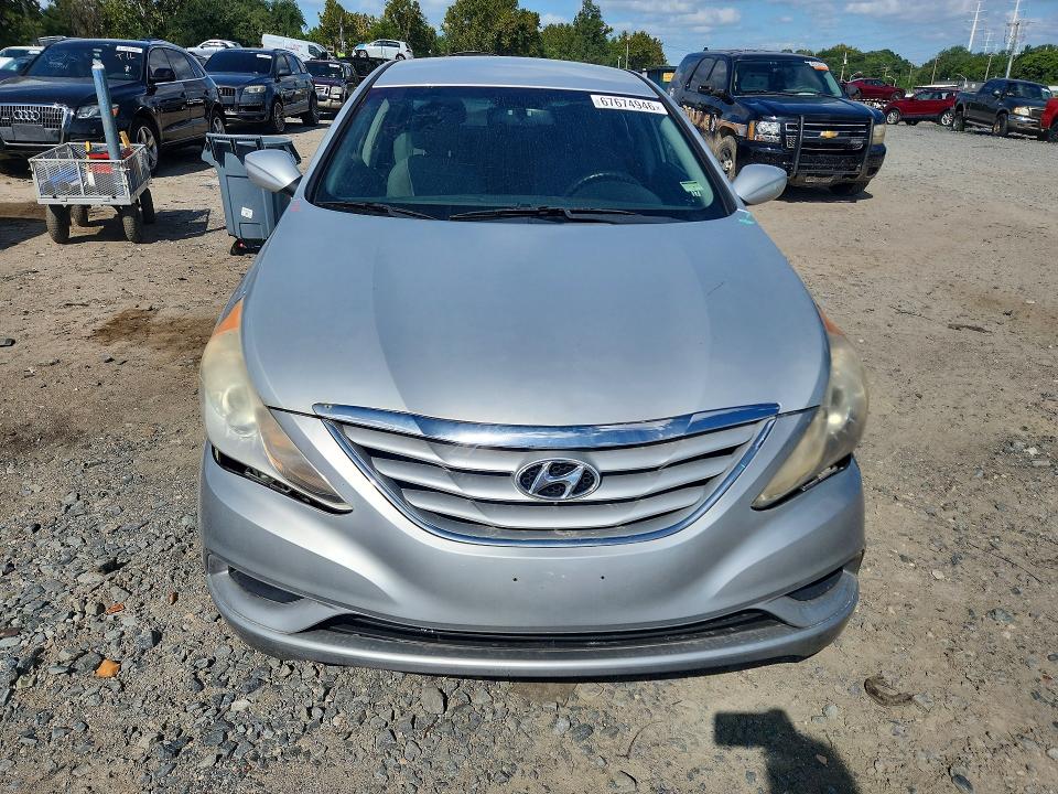 Photo 5 from auction – 2012 HYUNDAI SONATA with VIN 5NPEB4AC8CH342514