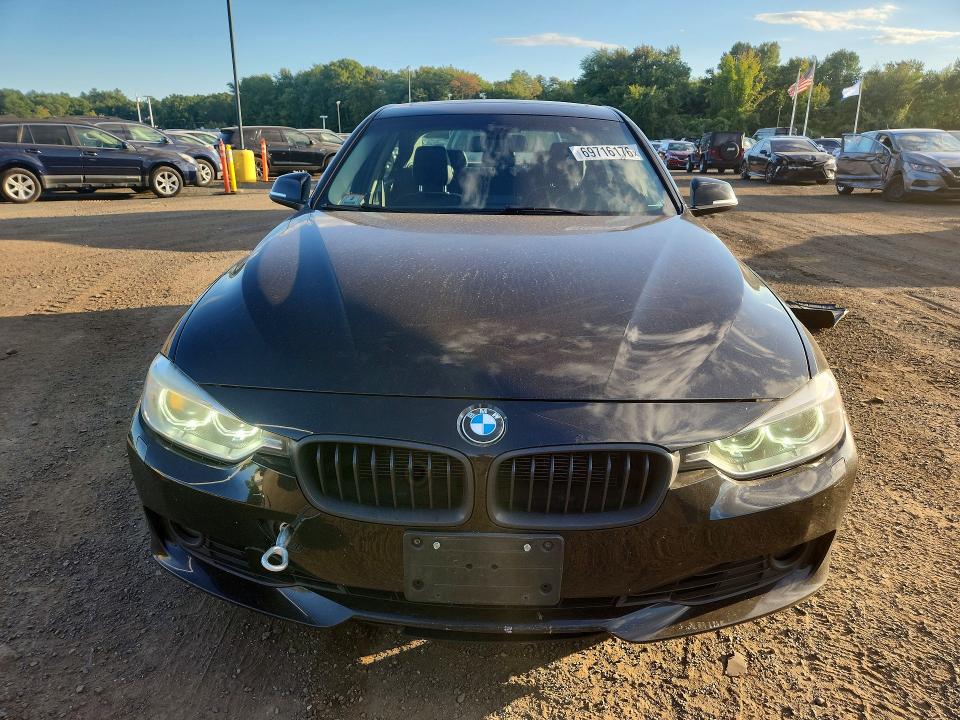 صورة رقم 5 من المزاد - 2013 BMW 328 مع VIN WBA3B3C51DF533488