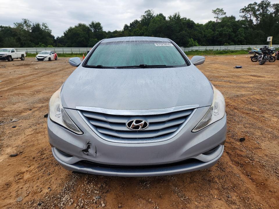 Photo 5 from auction – 2012 HYUNDAI SONATA with VIN 5NPEB4AC2CH402271