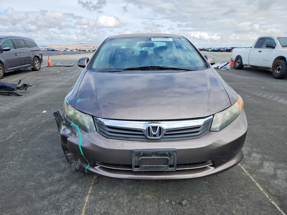Photo 5 from auction – 2012 HONDA CIVIC with VIN 2HGFB2F59CH522646
