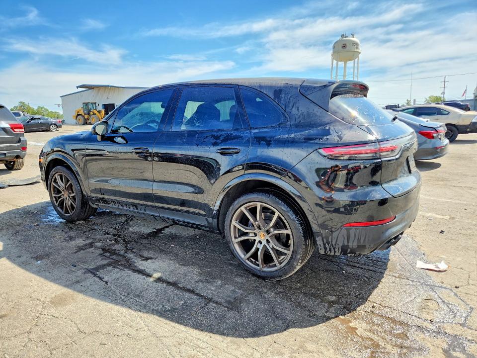 Photo 2 from auction – 2023 PORSCHE CAYENNE with VIN WP1AA2AY9PDA10626