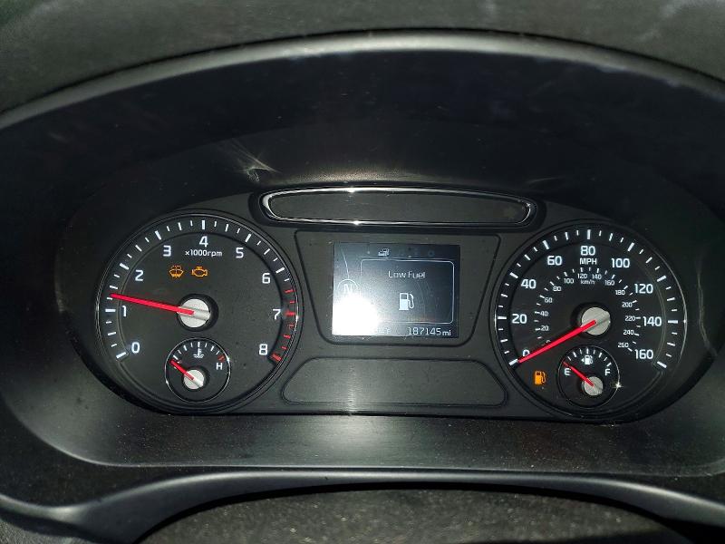 Photo 9 from auction – 2016 KIA SORENTO with VIN 5XYPGDA35GG081026