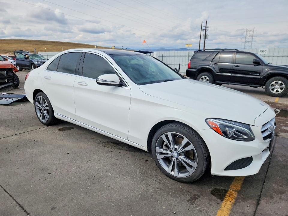Photo 4 from auction – 2016 MERCEDES-BENZ C with VIN 55SWF4KB3GU096974