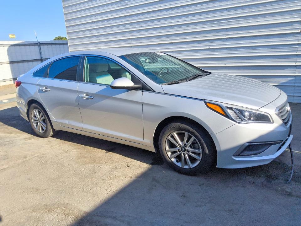 Photo 4 from auction – 2016 HYUNDAI SONATA with VIN 5NPE24AF6GH345749