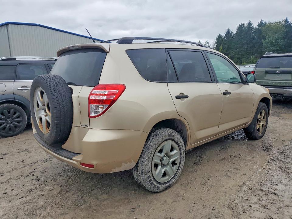 Снимка 3 от търг – 2010 TOYOTA RAV4 с VIN JTMBF4DV7AD039781
