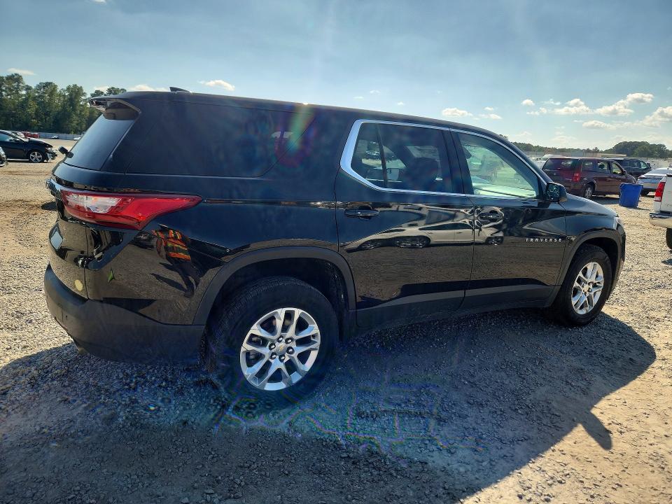 Photo 3 from auction – 2020 CHEVROLET TRAVERSE with VIN 1GNERLKW8LJ241793