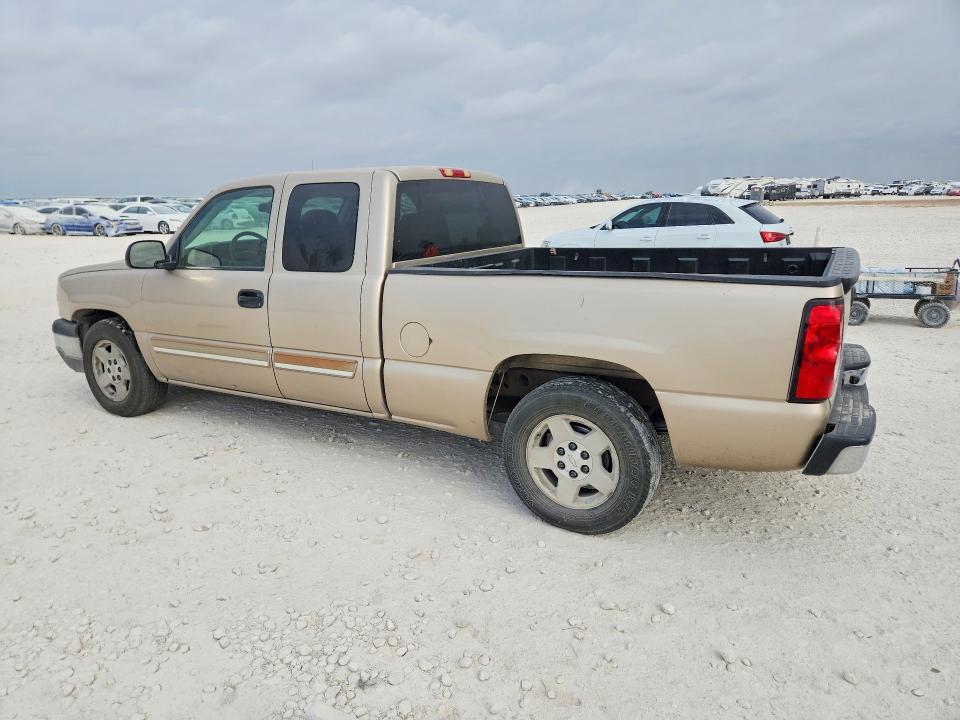 Photo 2 from auction – 2005 CHEVROLET SILVERADO with VIN 2GCEC19V951310872