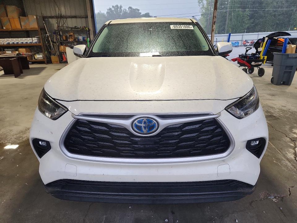 Photo 5 from auction – 2021 TOYOTA HIGHLANDER with VIN 5TDZARAH2MS504663