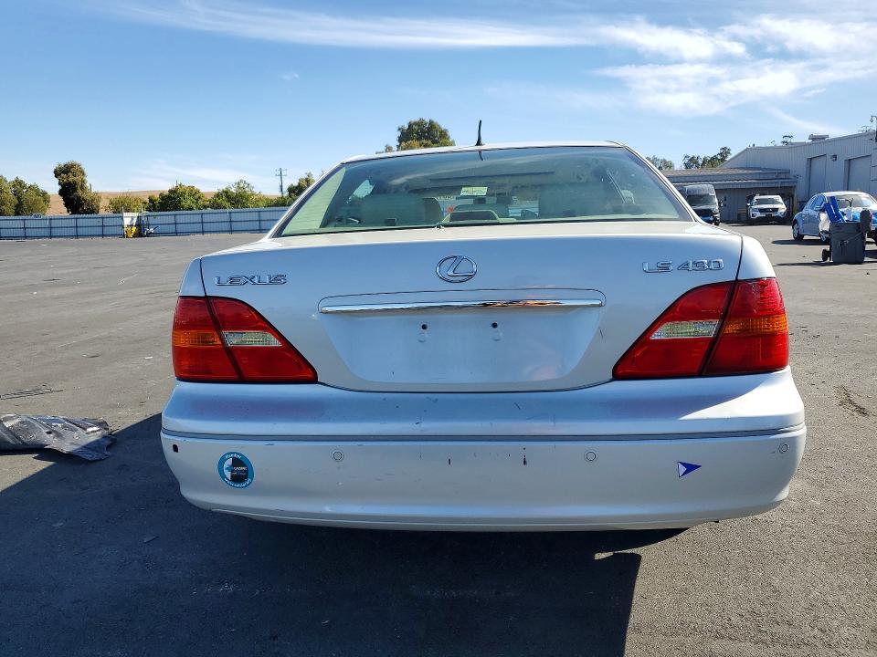 Photo 6 from auction – 2001 LEXUS LS with VIN JTHBN30F010026470