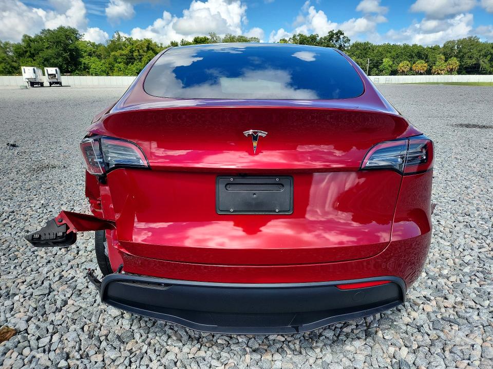Foto 6 de la subasta – 2024 TESLA MODEL Y con VIN 7SAYGDED3RF089484