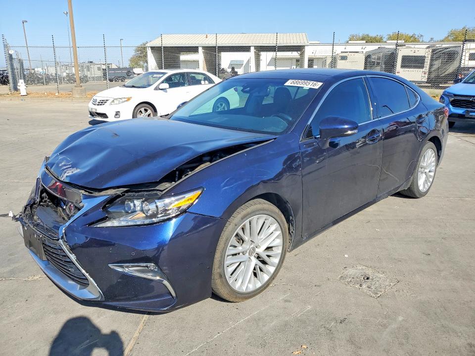 LEXUS ES 2018 с VIN 58ABK1GG4JU080980 - Снимка от търг