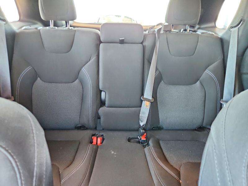 Photo 10 from auction – 2019 JEEP CHEROKEE with VIN 1C4PJLCB9KD475037