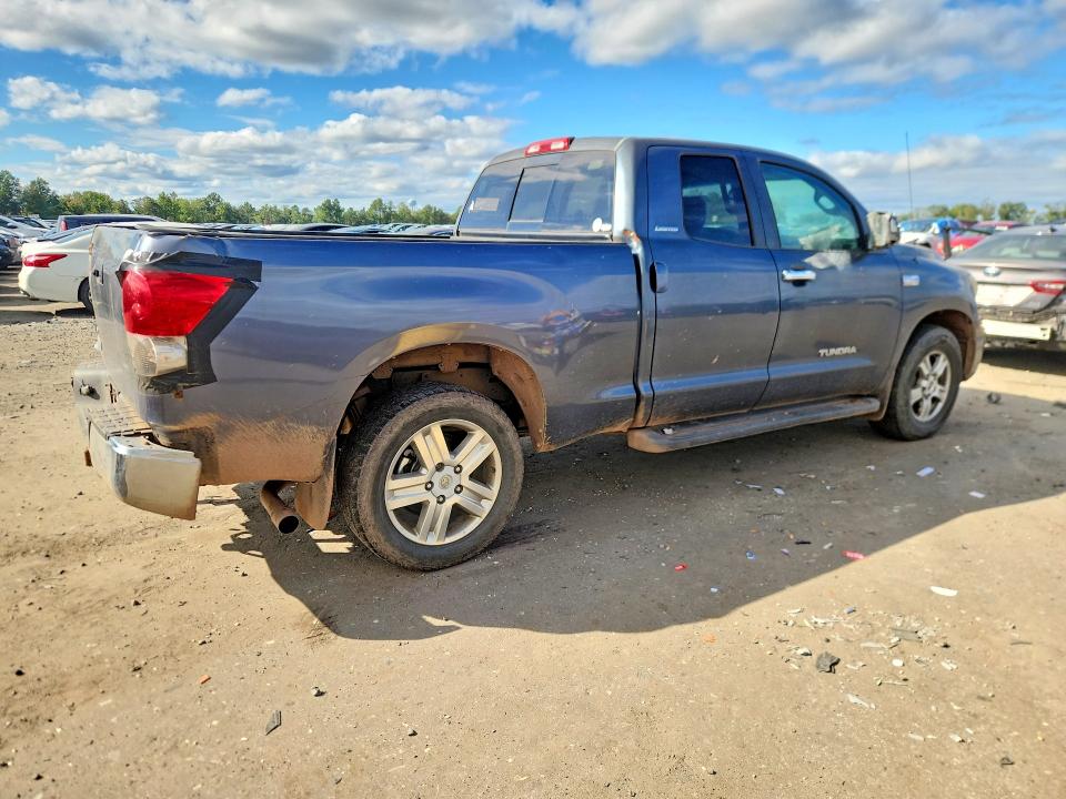 Снимка 3 от търг – 2007 TOYOTA TUNDRA с VIN 5TBRV58157S466235