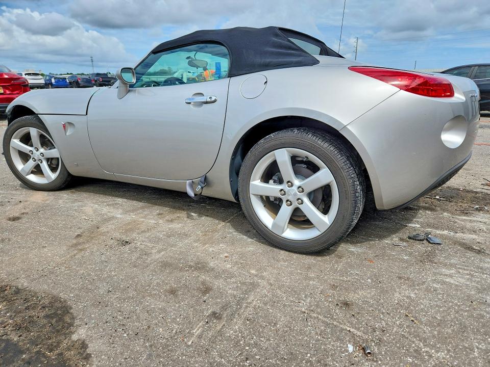 Photo 2 from auction – 2006 PONTIAC SOLSTICE with VIN 1G2MB35B76Y114308