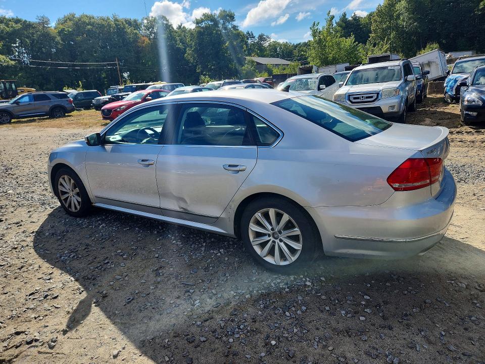 Photo 2 from auction – 2013 VOLKSWAGEN PASSAT with VIN 1VWCP7A33DC072211
