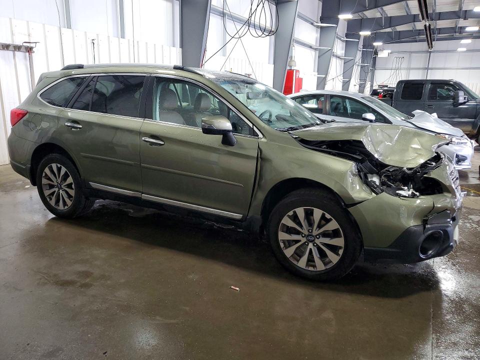Photo 4 from auction – 2017 SUBARU OUTBACK with VIN 4S4BSETC2H3268558