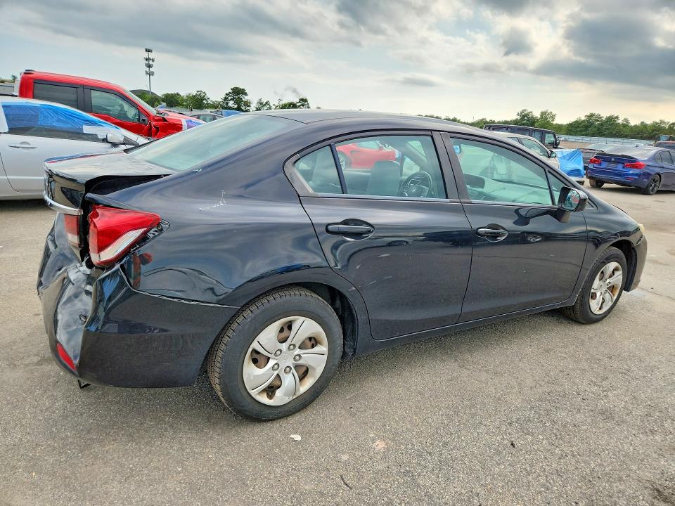 Photo 3 from auction – 2015 HONDA CIVIC with VIN 19XFB2F58FE228895
