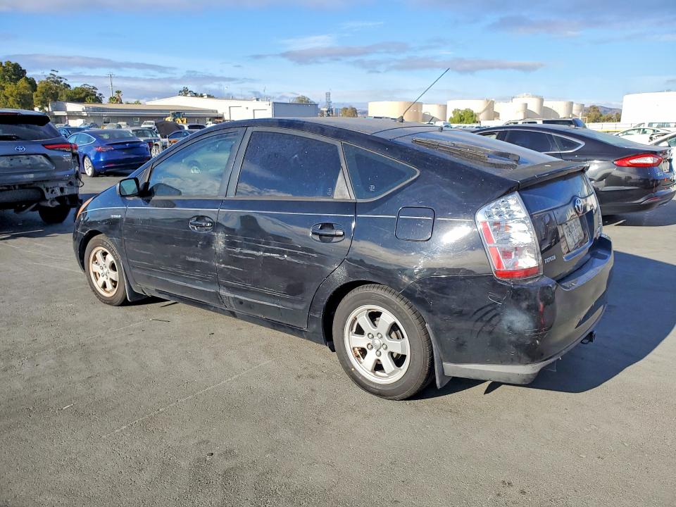 Photo 2 from auction – 2006 TOYOTA PRIUS with VIN JTDKB20U463170144