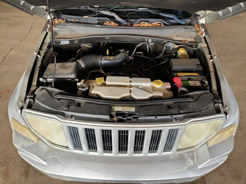 Photo 11 from auction – 2008 JEEP LIBERTY with VIN 1J8GN28K28W232327