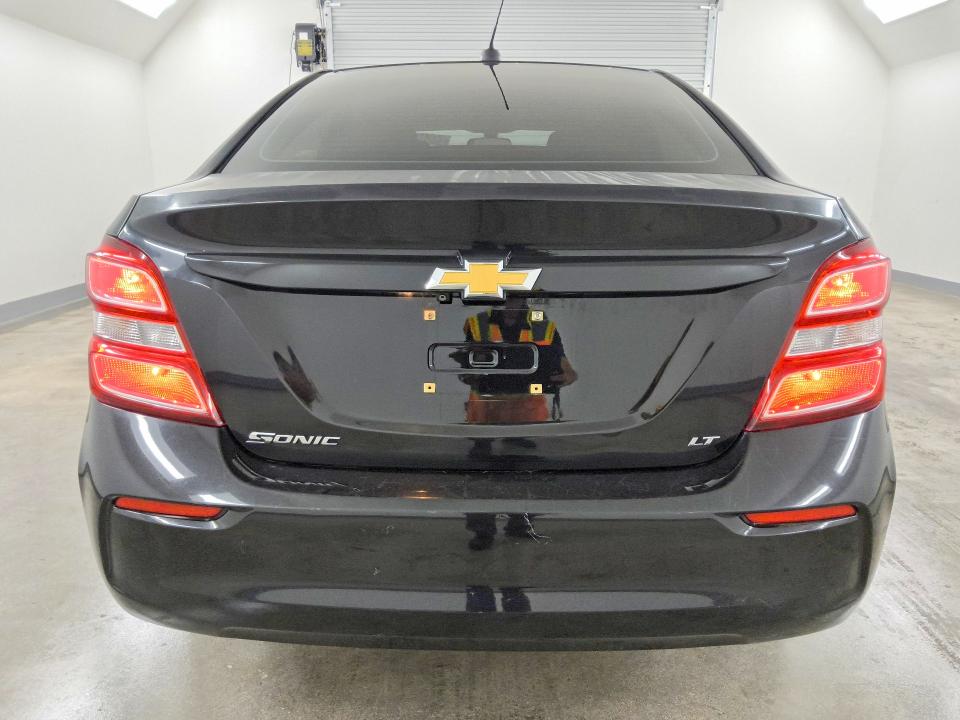 Photo 6 from auction – 2017 CHEVROLET SONIC with VIN 1G1JD5SHXH4140966