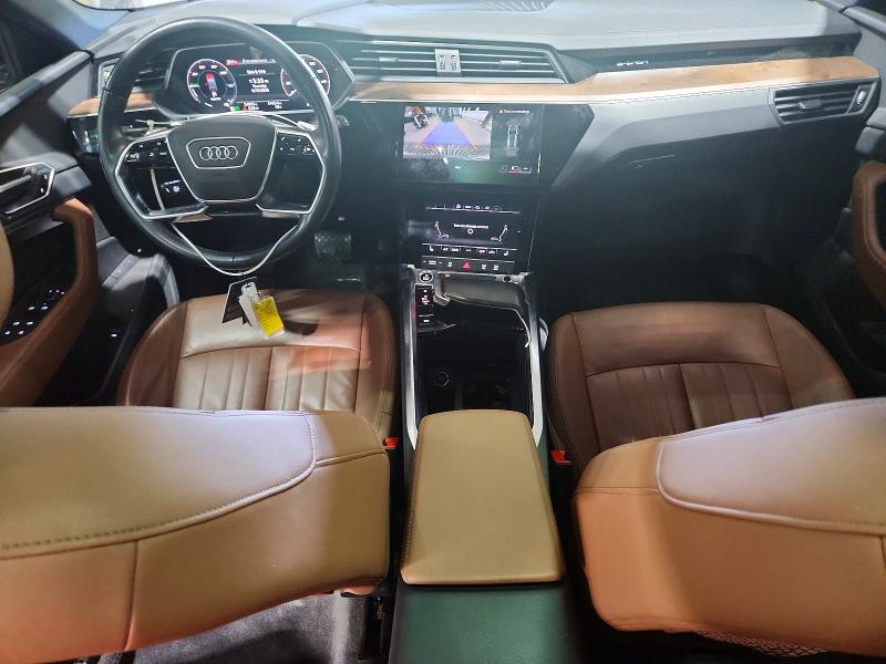 Zdjęcie 8 z aukcji – 2022 AUDI E-TRON z VIN WA1AAAGE3NB005613