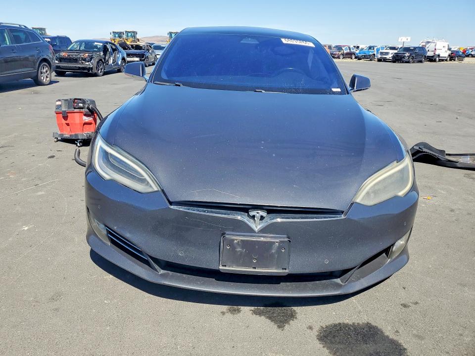 Photo 5 from auction – 2018 TESLA MODEL S with VIN 5YJSA1E23JF261356