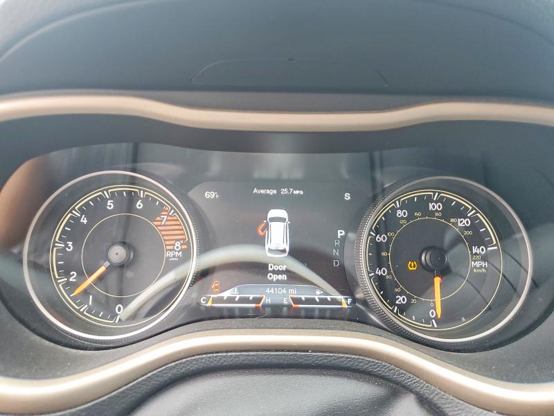 صورة رقم 9 من المزاد - 2017 JEEP CHEROKEE مع VIN 1C4PJMDS1HW634537