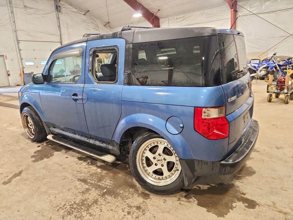 Photo 2 from auction – 2006 HONDA ELEMENT with VIN 5J6YH28736L002402