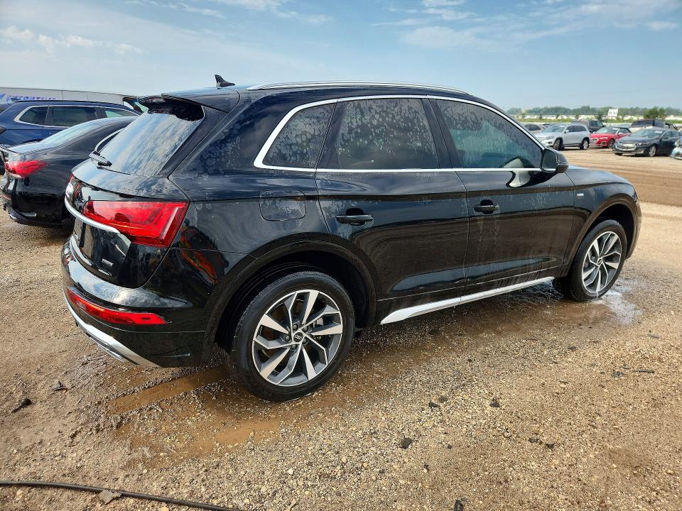 Photo 3 from auction – 2022 AUDI Q5 with VIN WA1EAAFYXN2013429
