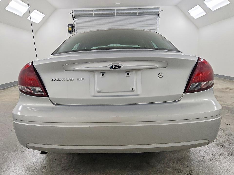 صورة رقم 6 من المزاد - 2005 FORD TAURUS مع VIN 1FAFP53U75A273042
