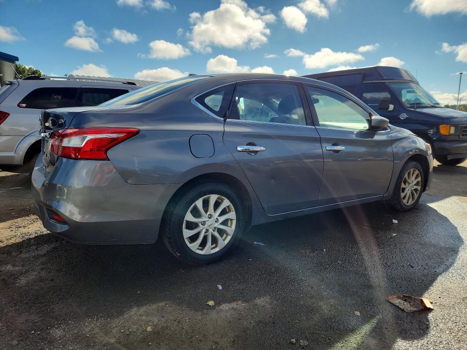 Photo 3 from auction – 2018 NISSAN SENTRA with VIN 3N1AB7APXJL641795